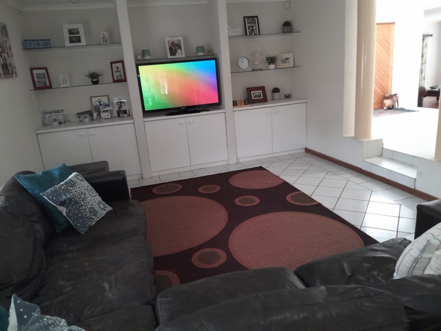 To Let 3 Bedroom Property for Rent in Summerstrand Eastern Cape